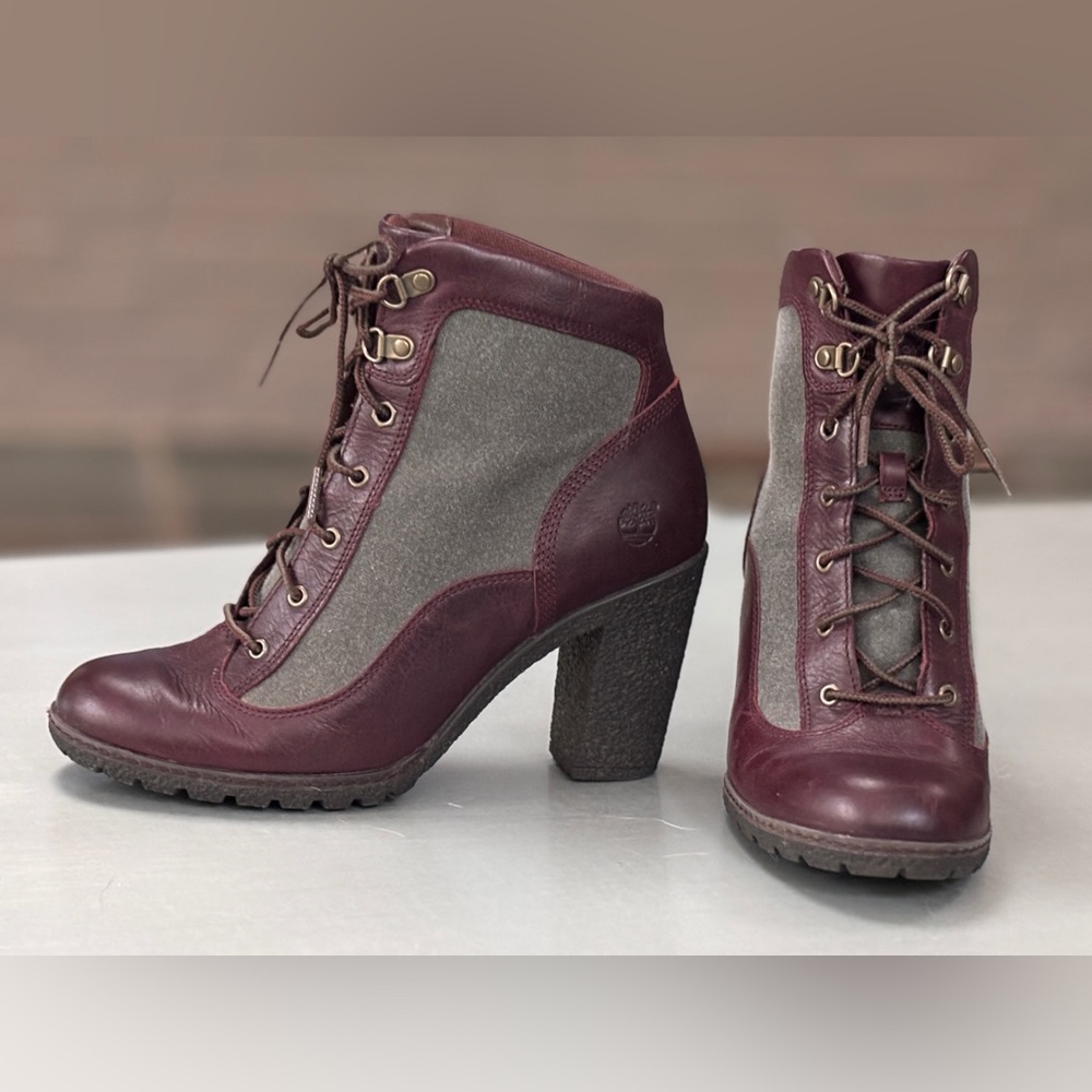 Timberland lace up burgundy leather& gray canvas boots 8